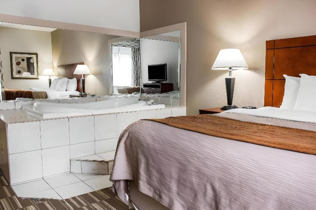 Comfort Inn & Suites University South Ann Arbor Dış mekan fotoğraf